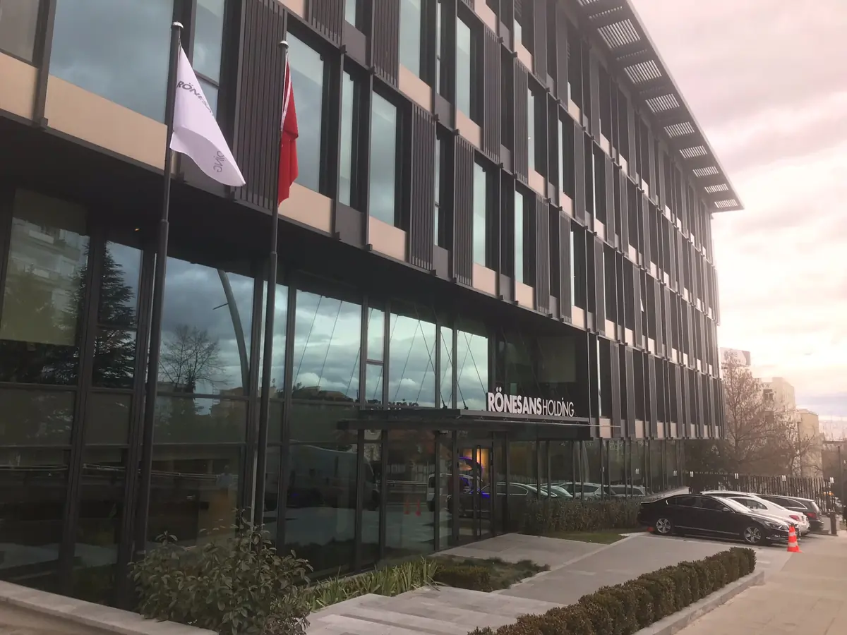 Rönesans Protokol Yolu Yönetim Binası